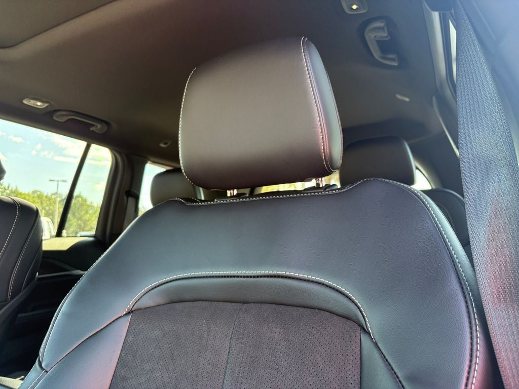 2026 Jeep Grand Cherokee GRAND CHEROKEE LAREDO ALTITUDE 4X2