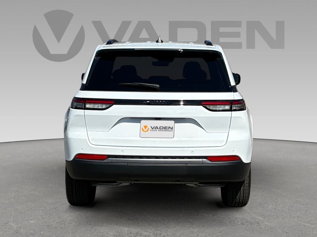 2026 Jeep Grand Cherokee GRAND CHEROKEE LAREDO ALTITUDE 4X2