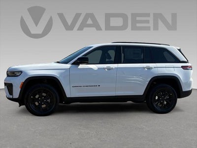 2026 Jeep Grand Cherokee GRAND CHEROKEE LAREDO ALTITUDE 4X2