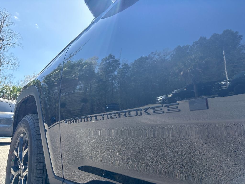 2026 Jeep Grand Cherokee GRAND CHEROKEE LAREDO ALTITUDE 4X2