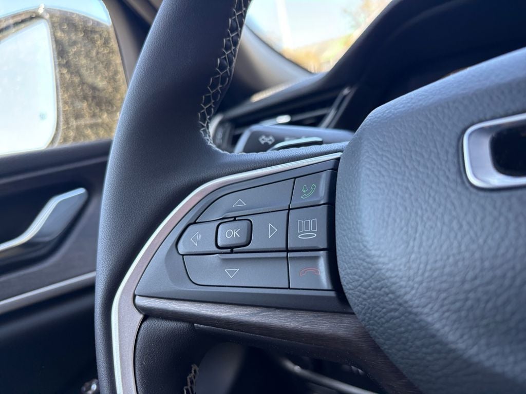 2026 Jeep Grand Cherokee GRAND CHEROKEE LAREDO ALTITUDE 4X2