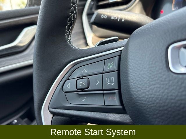 2026 Jeep Grand Cherokee GRAND CHEROKEE LAREDO ALTITUDE 4X2