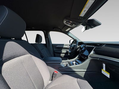 2025 Jeep Grand Cherokee GRAND CHEROKEE LAREDO 4X4