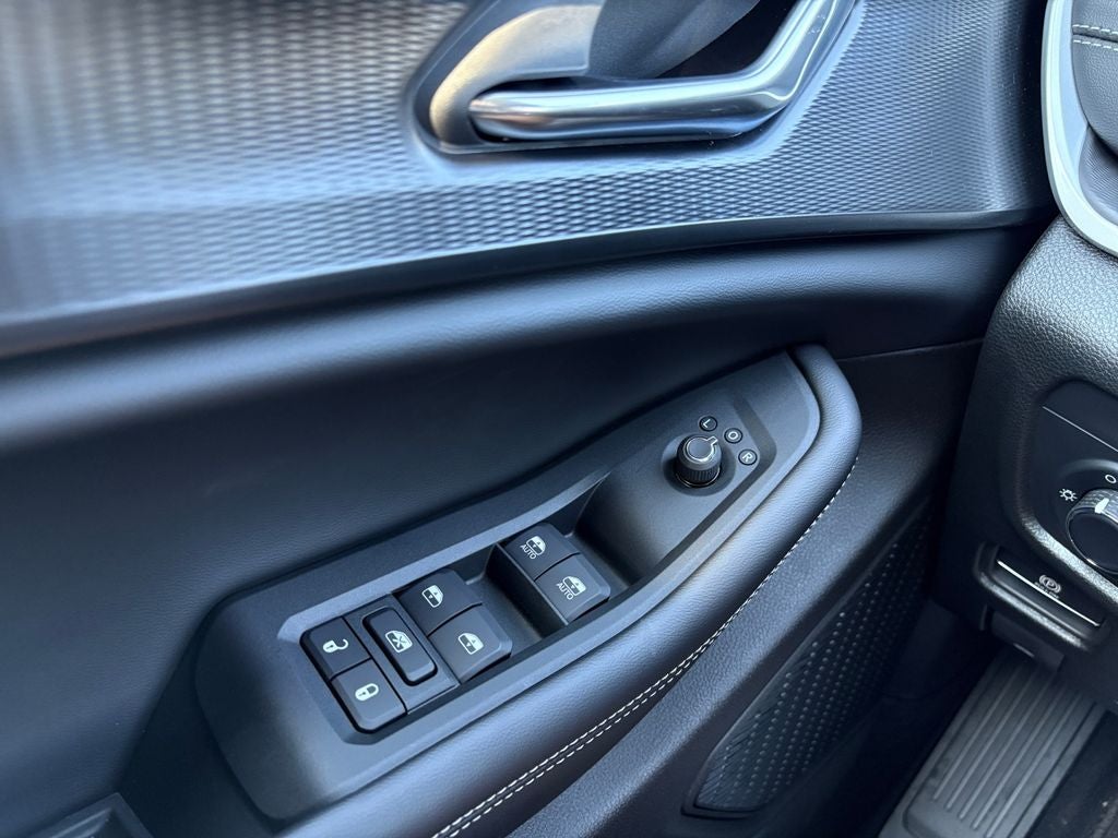 2025 Jeep Grand Cherokee GRAND CHEROKEE LAREDO 4X4