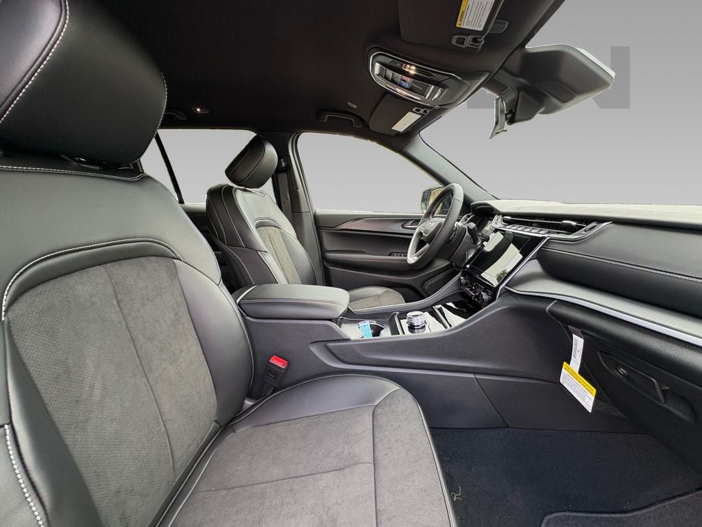 2025 Jeep Grand Cherokee GRAND CHEROKEE ALTITUDE 4X4