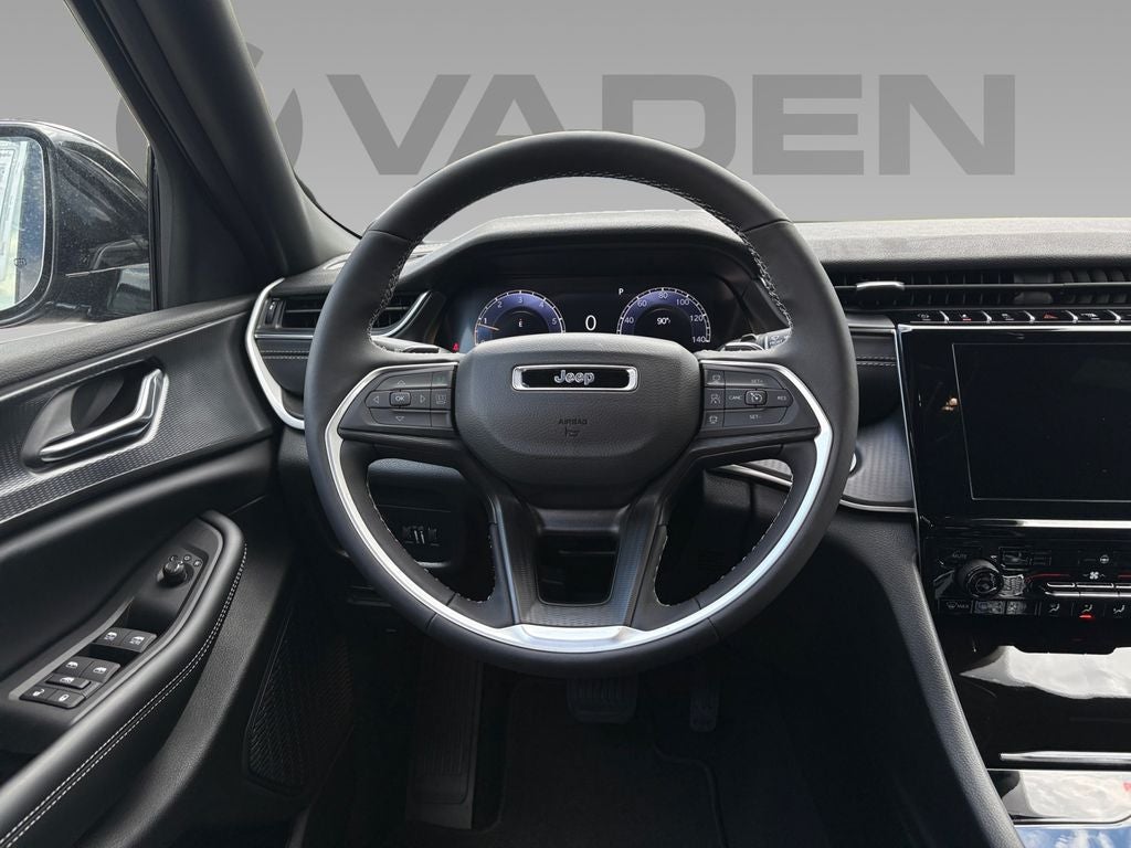 2025 Jeep Grand Cherokee GRAND CHEROKEE ALTITUDE 4X4