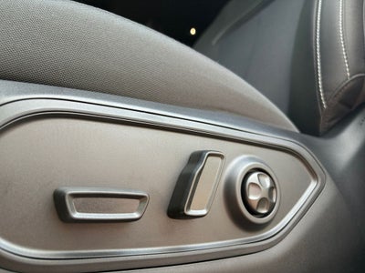 2025 Jeep Grand Cherokee GRAND CHEROKEE LAREDO 4X4