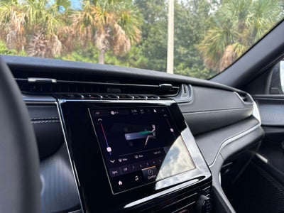 2025 Jeep Grand Cherokee GRAND CHEROKEE LAREDO 4X4