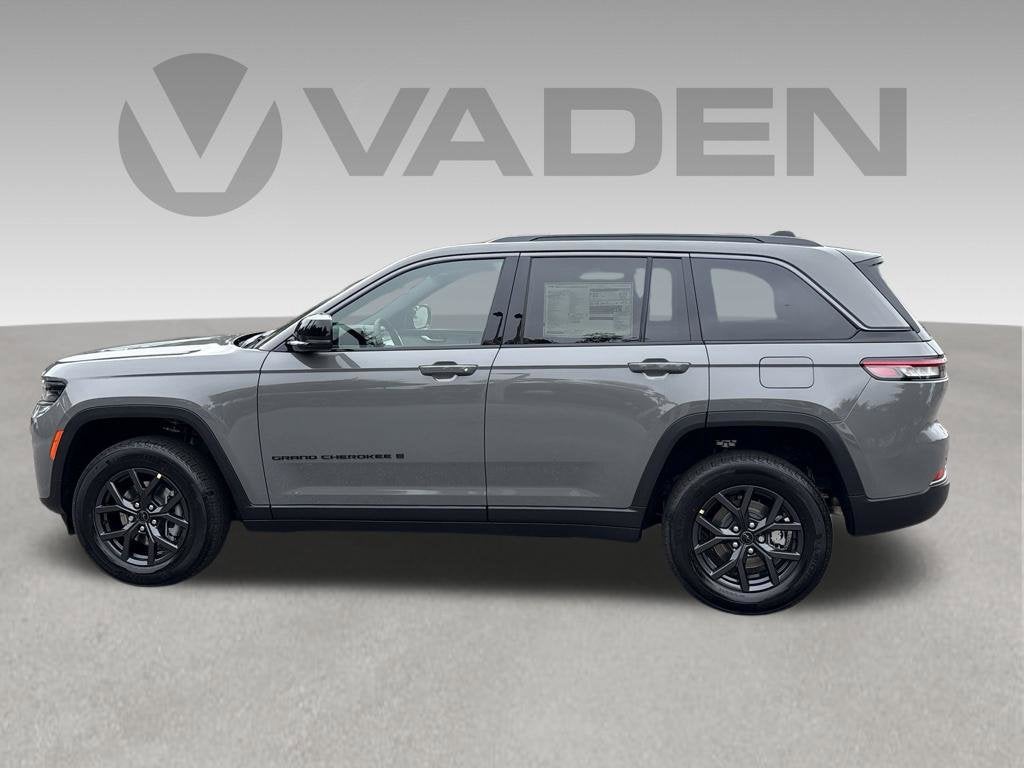 2027 Jeep Grand Cherokee GRAND CHEROKEE LAREDO ALTITUDE 4X4