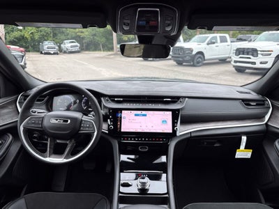 2027 Jeep Grand Cherokee GRAND CHEROKEE LAREDO ALTITUDE 4X4