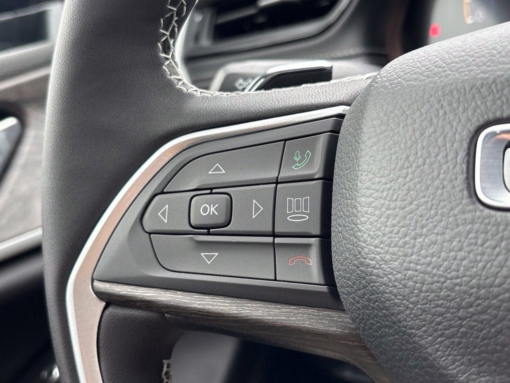 2027 Jeep Grand Cherokee GRAND CHEROKEE LAREDO ALTITUDE 4X4