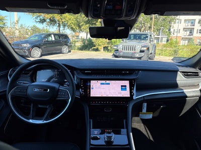 2027 Jeep Grand Cherokee GRAND CHEROKEE LIMITED RESERVE 4X4