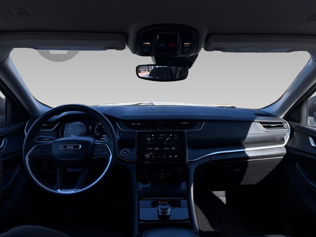 2023 Jeep Grand Cherokee L Laredo 4x2