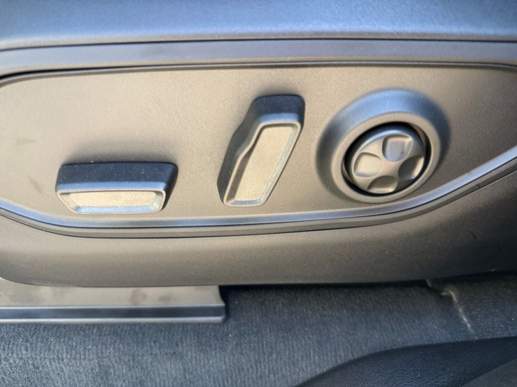 2025 Jeep Grand Cherokee GRAND CHEROKEE L LAREDO 4X2