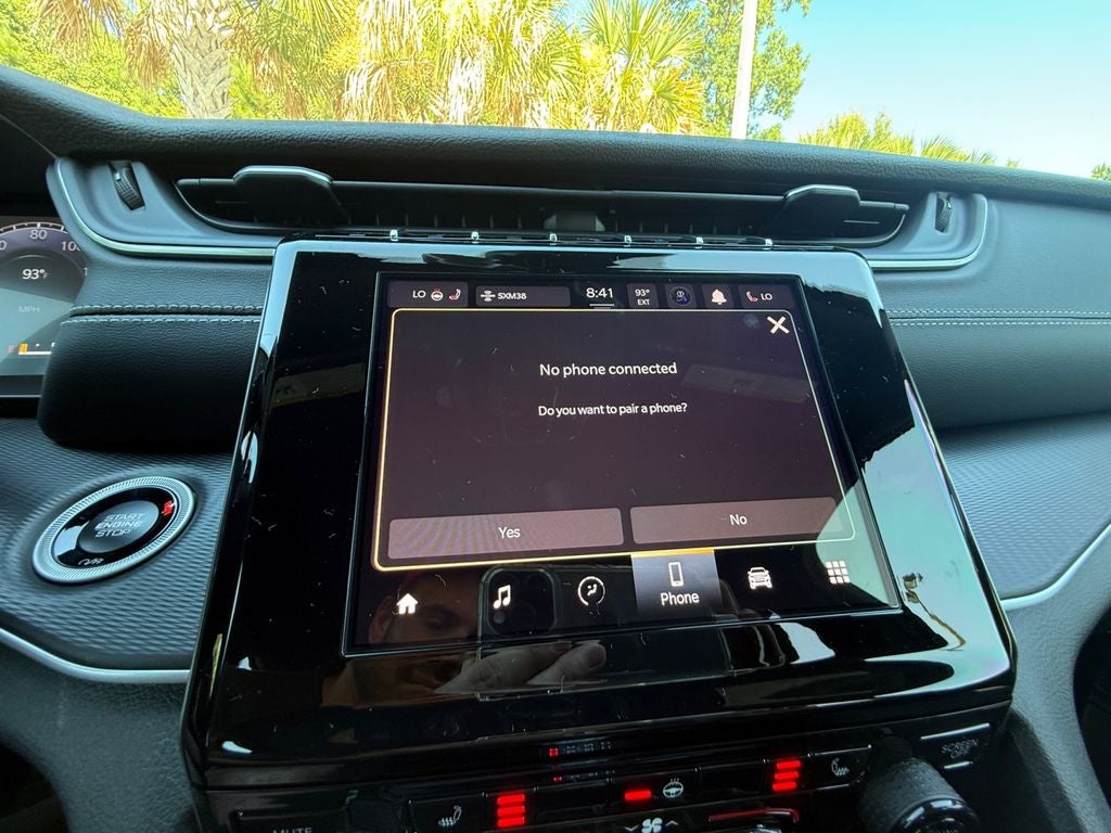 2025 Jeep Grand Cherokee GRAND CHEROKEE L LAREDO 4X2