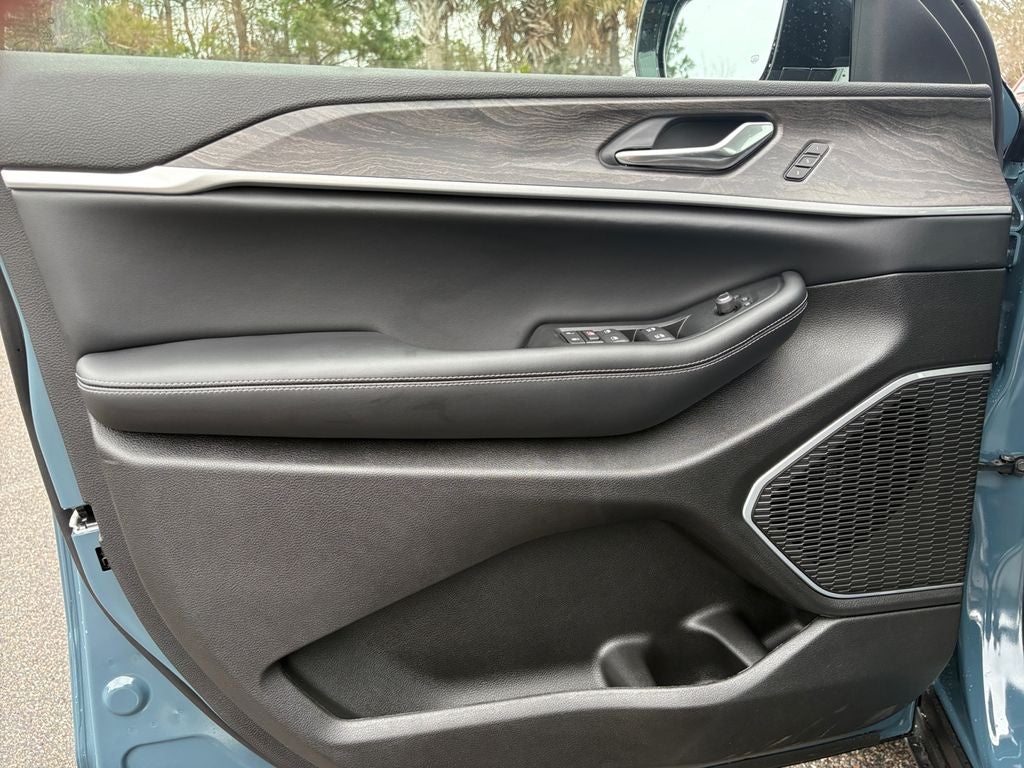 2026 Jeep Grand Cherokee GRAND CHEROKEE L LIMITED 4X2