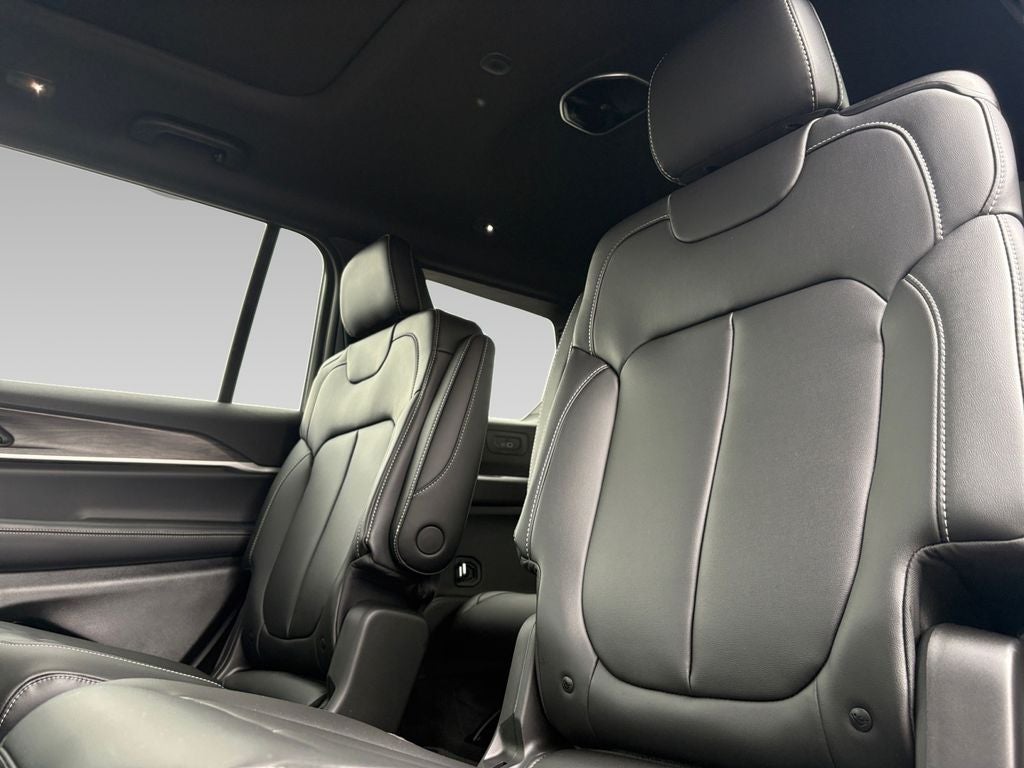 2026 Jeep Grand Cherokee GRAND CHEROKEE L LIMITED 4X2