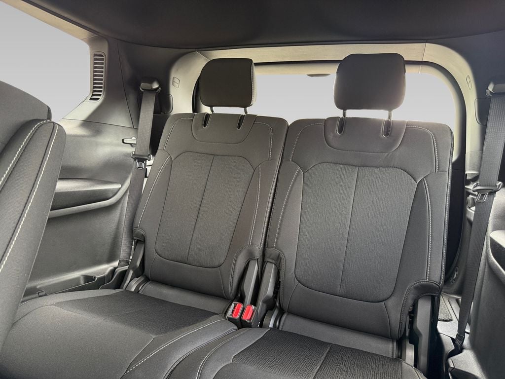 2025 Jeep Grand Cherokee GRAND CHEROKEE L LAREDO X 4X4