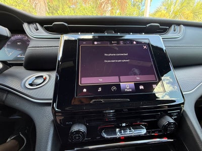 2025 Jeep Grand Cherokee GRAND CHEROKEE L LAREDO 4X4