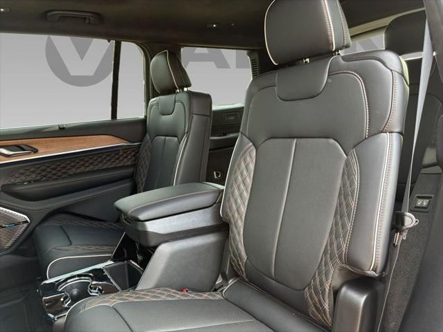 2026 Jeep Grand Cherokee GRAND CHEROKEE L SUMMIT 4X4