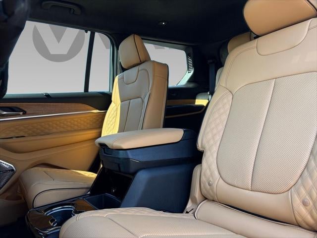 2026 Jeep Grand Cherokee GRAND CHEROKEE L SUMMIT 4X4