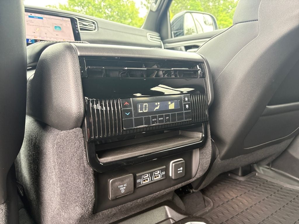 2026 Jeep Grand Wagoneer GRAND WAGONEER UPLAND 4X4