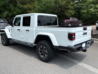 2026 Jeep Gladiator GLADIATOR SAHARA 4X4