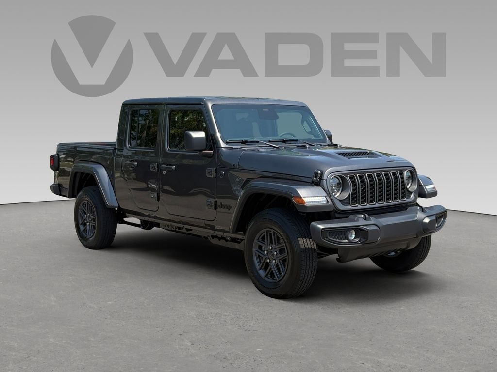 2026 Jeep Gladiator Sport S Auto's photo