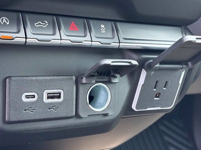2026 Chevrolet Silverado 1500 4WD Crew Cab Short Bed Custom