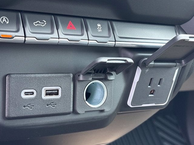 2026 Chevrolet Silverado 1500 4WD Crew Cab Short Bed Custom
