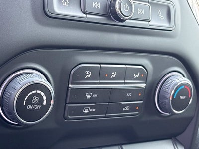 2026 Chevrolet Silverado 1500 4WD Crew Cab Short Bed Custom