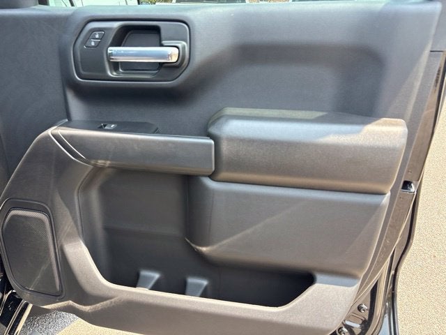 2026 Chevrolet Silverado 1500 4WD Crew Cab Short Bed Custom