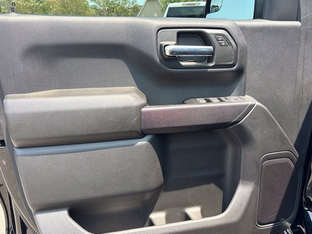 2026 Chevrolet Silverado 1500 4WD Crew Cab Short Bed Custom