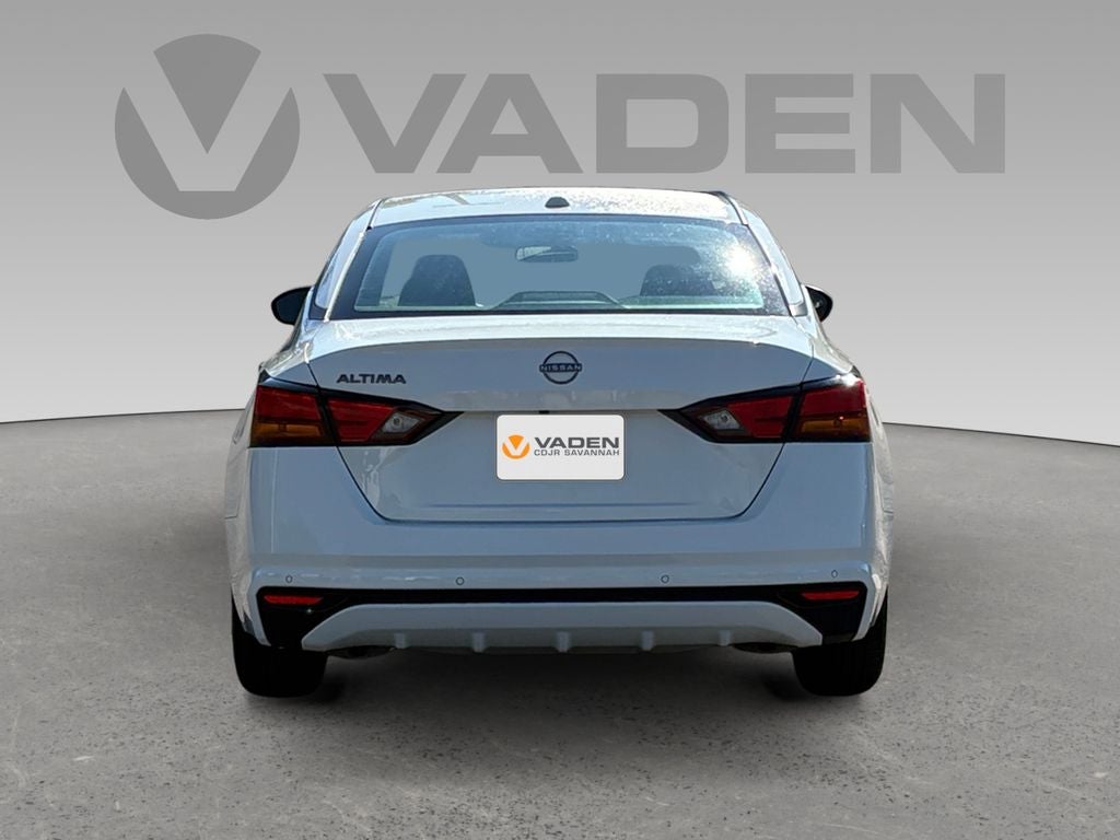 2025 Nissan Altima SV FWD