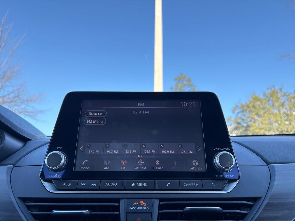 2025 Nissan Altima SV FWD