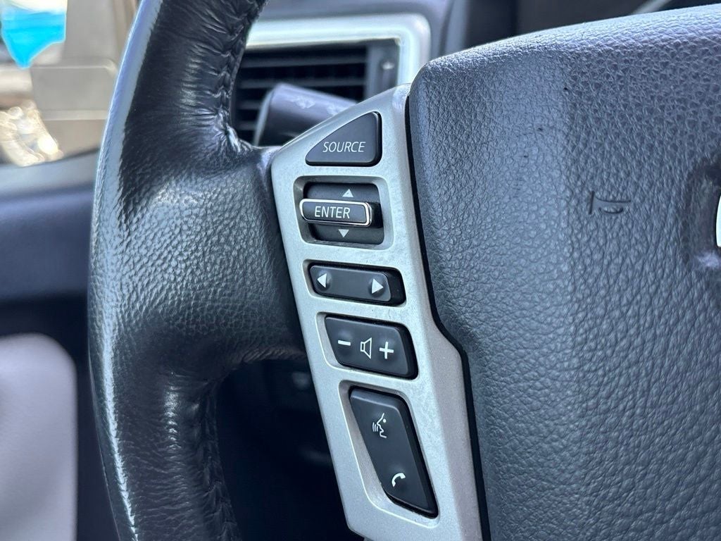 2021 Nissan TITAN Crew Cab SV 4x2