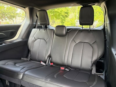 2027 Chrysler Pacifica PACIFICA SELECT