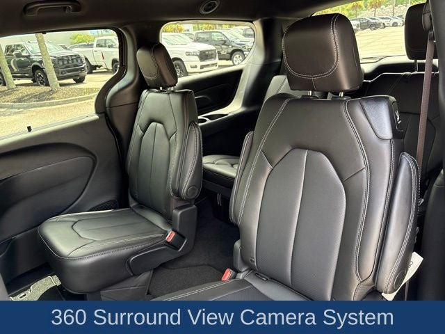 2027 Chrysler Pacifica PACIFICA SELECT