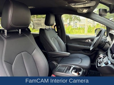 2027 Chrysler Pacifica PACIFICA SELECT
