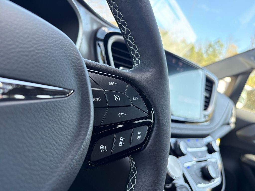 2026 Chrysler Pacifica PACIFICA SELECT