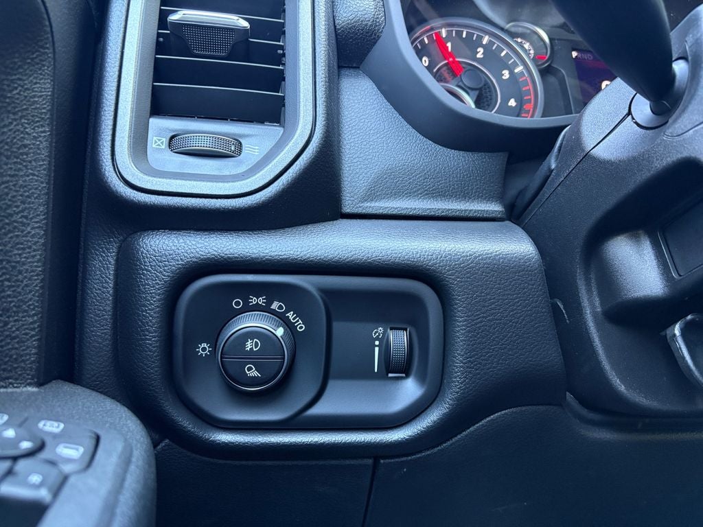 2026 RAM Ram 3500 RAM 3500 TRADESMAN CREW CAB 4X4 6'4' BOX