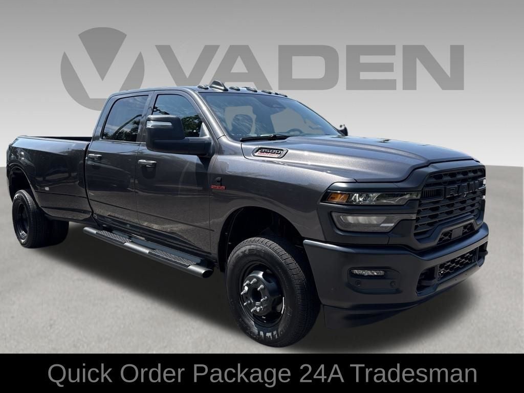 2026 RAM Ram 3500 RAM 3500 TRADESMAN CREW CAB 4X4 8' BOX