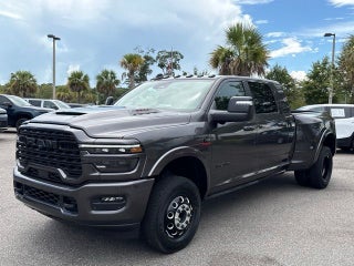 2026 RAM 3500 RAM 3500 LIMITED MEGA CAB 4X4 6'4' BOX