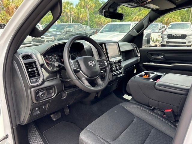 2026 RAM 1500 RAM 1500 TRADESMAN CREW CAB 4X2 5'7' BOX