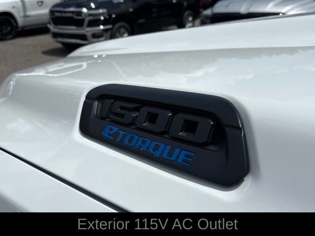 2026 RAM 1500 RAM 1500 TRADESMAN CREW CAB 4X2 5'7' BOX