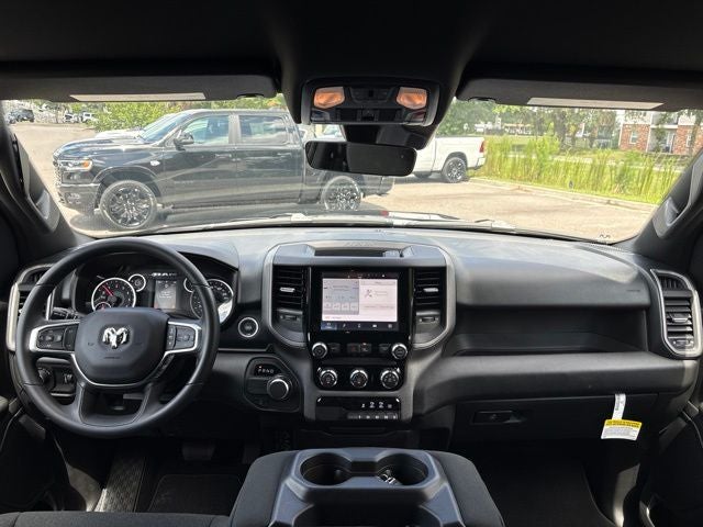 2026 RAM Ram 1500 RAM 1500 TRADESMAN CREW CAB 4X2 5'7' BOX