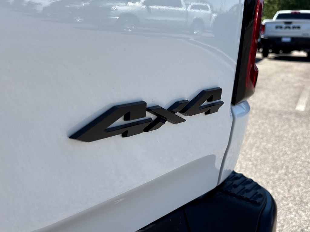 2026 RAM Ram 1500 RAM 1500 TRADESMAN CREW CAB 4X4 5'7' BOX