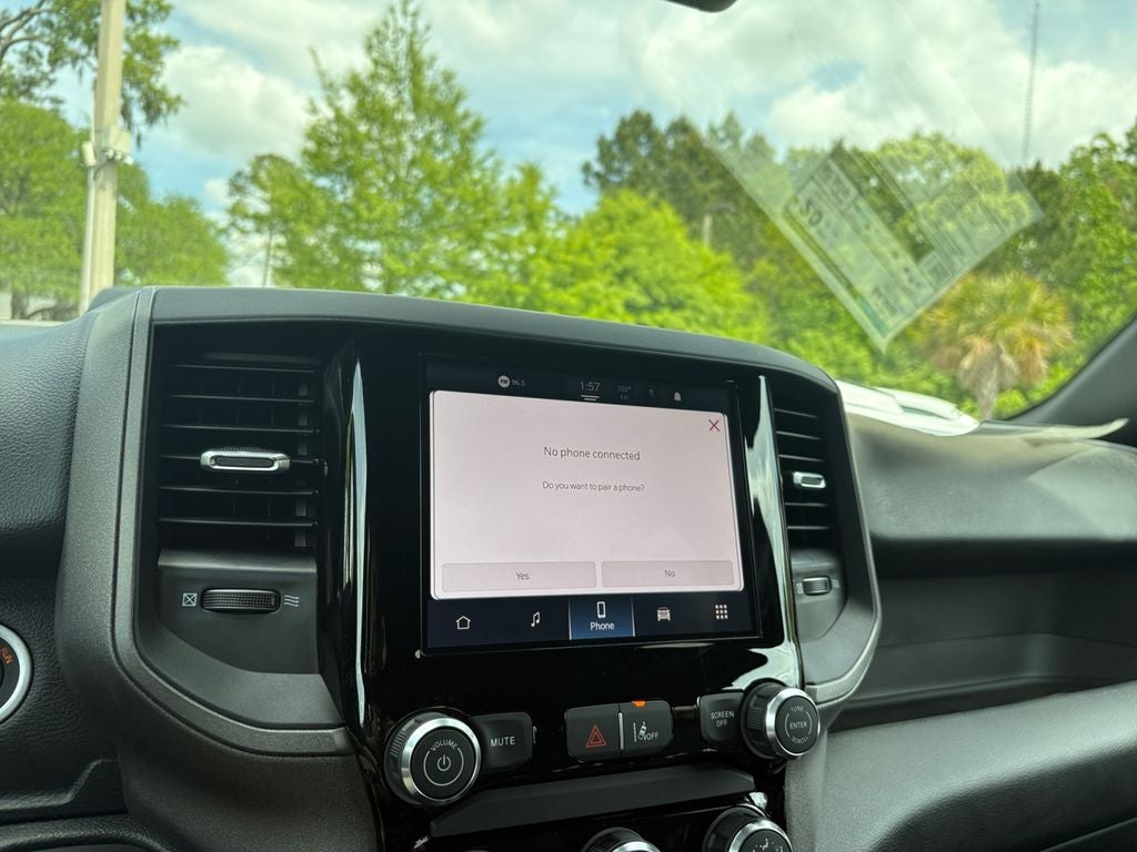 2026 RAM Ram 1500 RAM 1500 EXPRESS CREW CAB 4X4 5'7' BOX