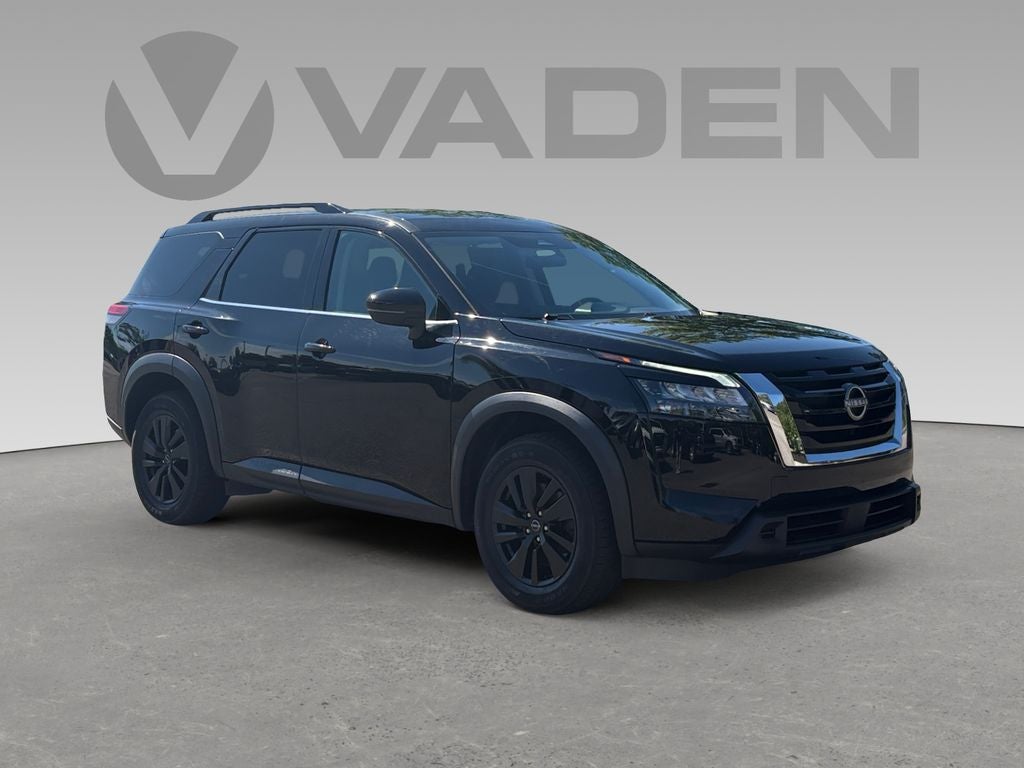 2023 Nissan Pathfinder SV 2WD's photo