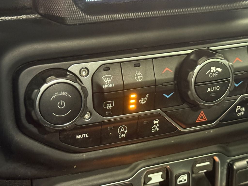 2020 Jeep Wrangler Sahara